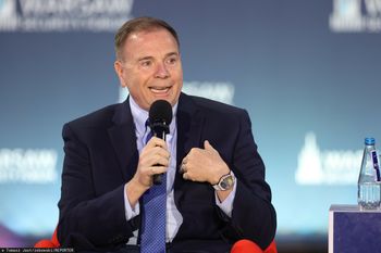 "Przestańcie narzekać". Emerytowany  generał z USA upomina Europę