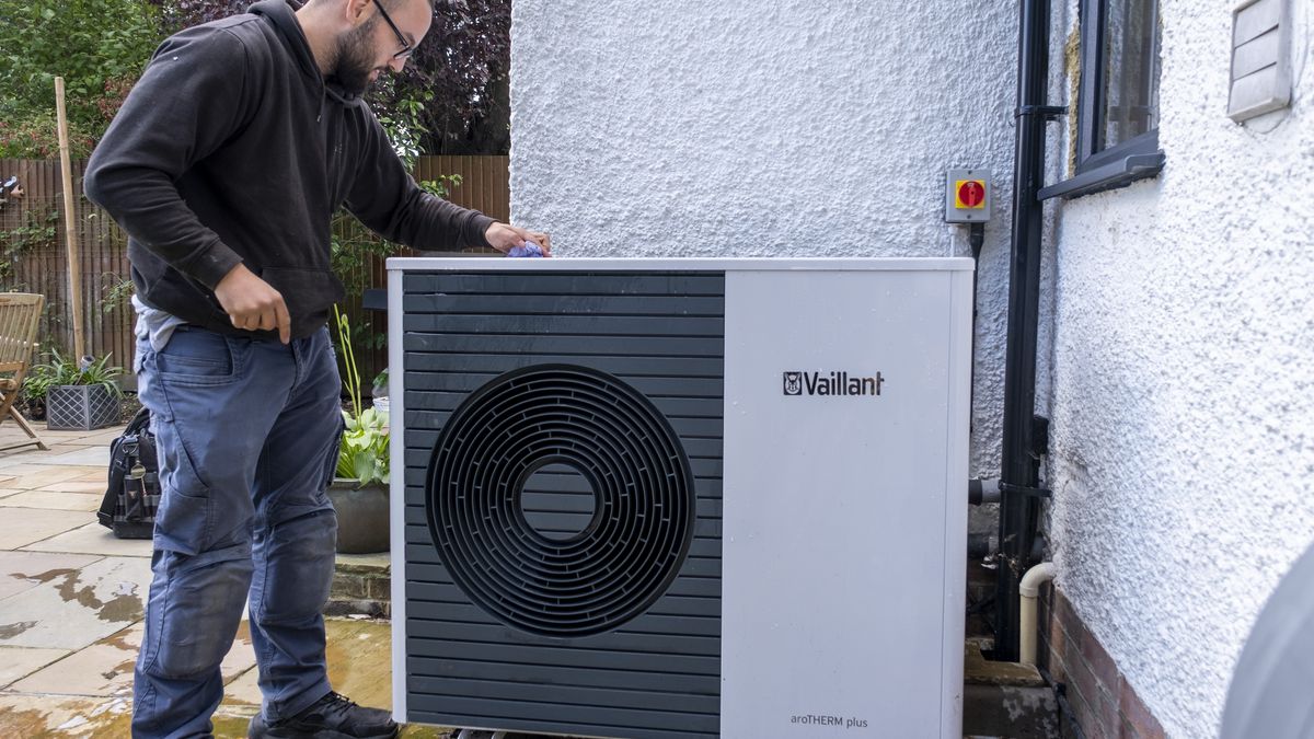 Pompa ciepła (photo by Andrew Aitchison / In pictures via Getty Images)