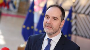 Możliwe cięcia w budżecie UE. Co z kopertą dla Polski? Wiceszef MSZ zabrał głos