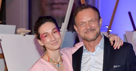 Córka Cezarego Pazury o relacjach z ojcem. "Długo byłam na niego zła"