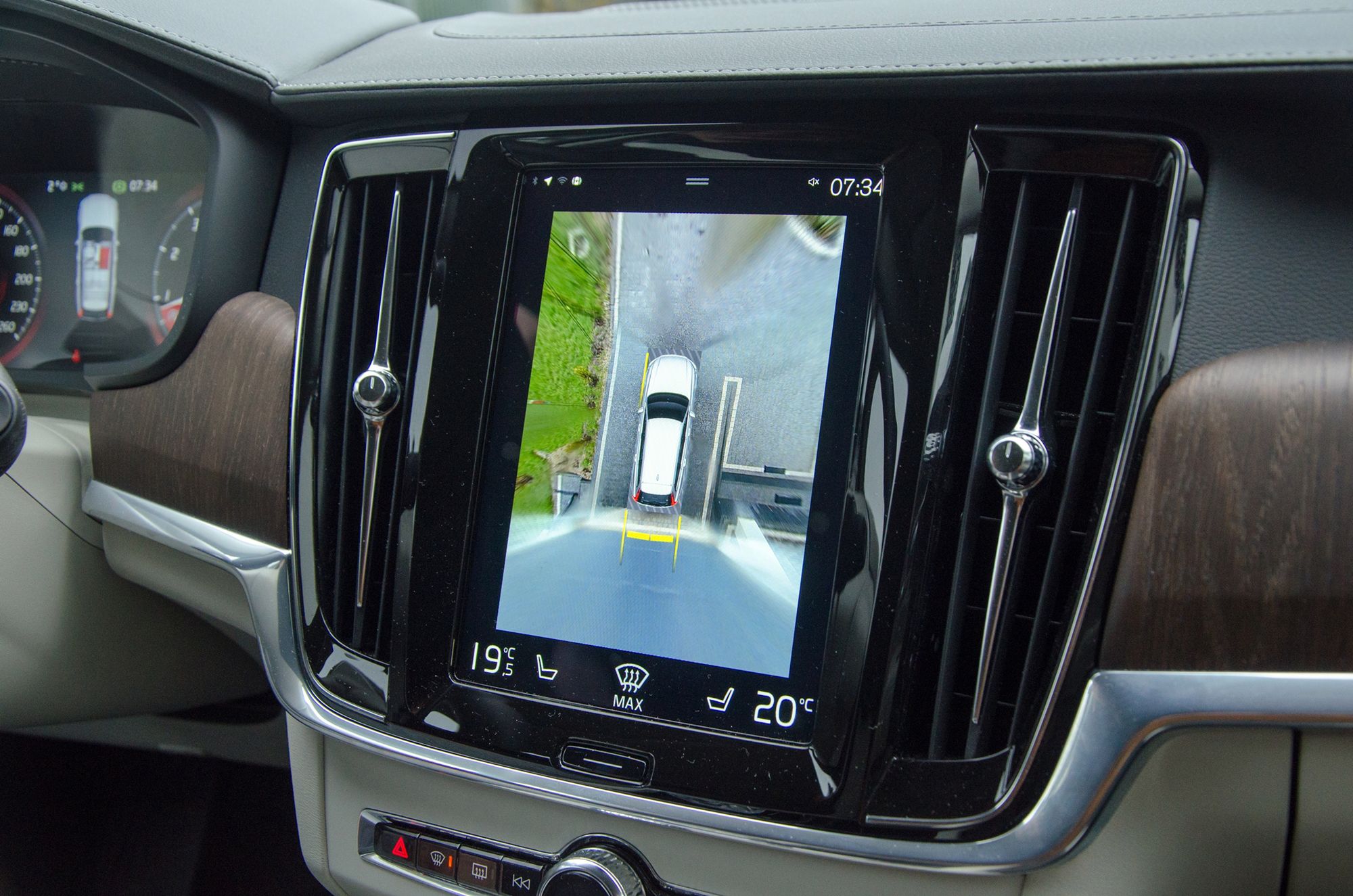 Volvo V90