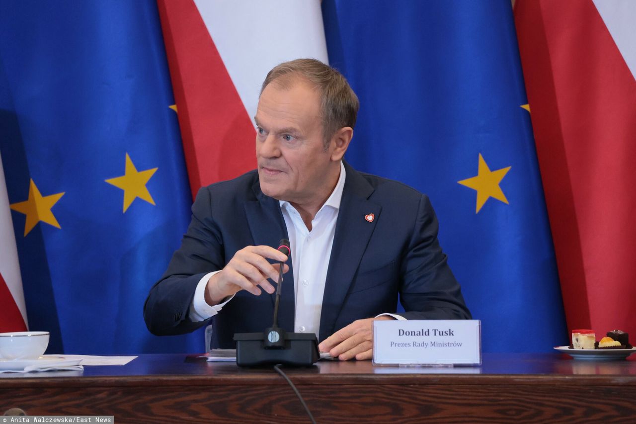 Tusk zwrócił się do naukowców. Mówił o "wyścigu o bezpieczeństwo Polski"