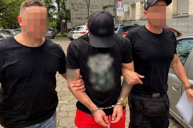 Gang przemytników narkotyków z Hiszpanii rozbity na Śląsku i w Małopolsce. CBŚP zatrzymało 11 osób