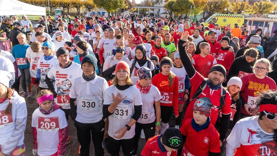 Bieg Niepodległości w Sopocie to rywalizacja w dwóch strefach kolorystycznych na zróżnicowanej trasie liczącej 5 km