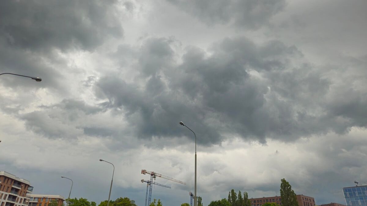 Deszczowe chmury nad Lublinem
