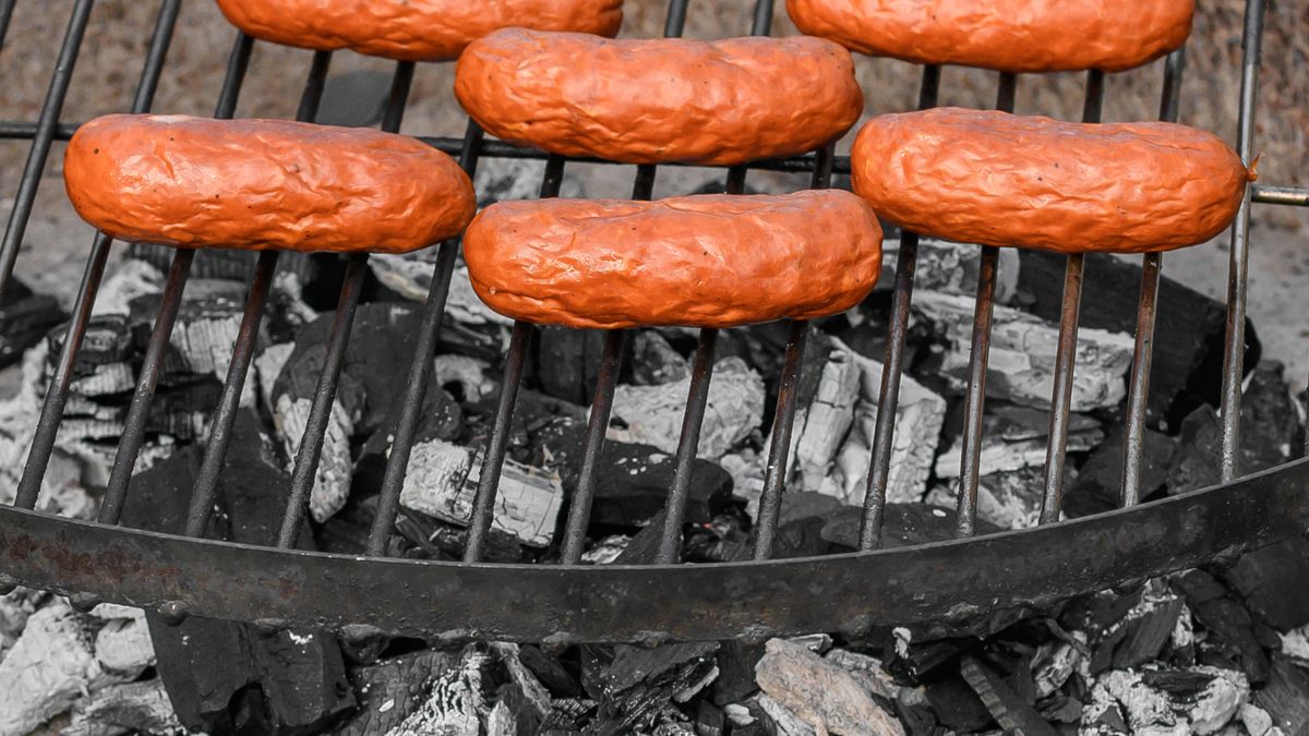 Gdzie wyrzucić węgiel z grilla?