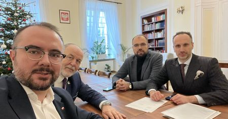 Posłowie PiS na kontroli. "Wniosek o pilne udostępnienie dokumentów"
