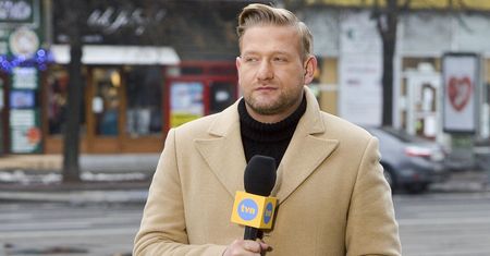 Bartek Jędrzejak pochwalił się, jak wygląda bez marynarki. "Czy jestem narcyzem?"