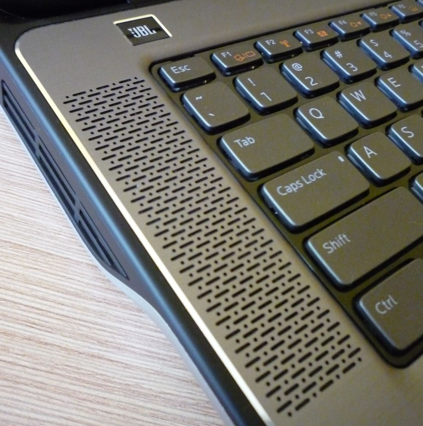 Dell XPS 15 L502x - multimedia na najwyższym poziomie [test cz. 1] 13