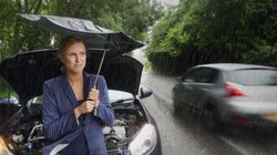 Działa jak klatka Faradaya. Co jeśli burza złapie nas w samochodzie? 