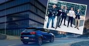 Maciej Orłoś wpada do galerii ludzi pozytywnie zakręconych. Sprzedaje auta z chińskiej spółki