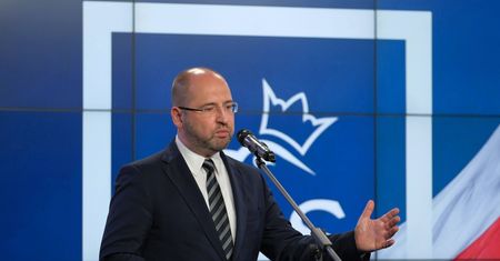 Druzgocący sondaż dla PiS o Polskim Ładzie. Reakcja