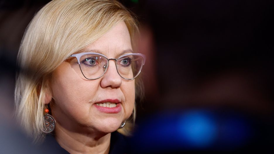 Polish Minister of Climate and Environment Anna Moskwa speaks to the press at the start of an extraordinary Transport, Telecommunications and Energy Council at the European Council in Brussels, Belgium, 09 September 2022. EPA/STEPHANIE LECOCQ Dostawca: PAP/EPA.