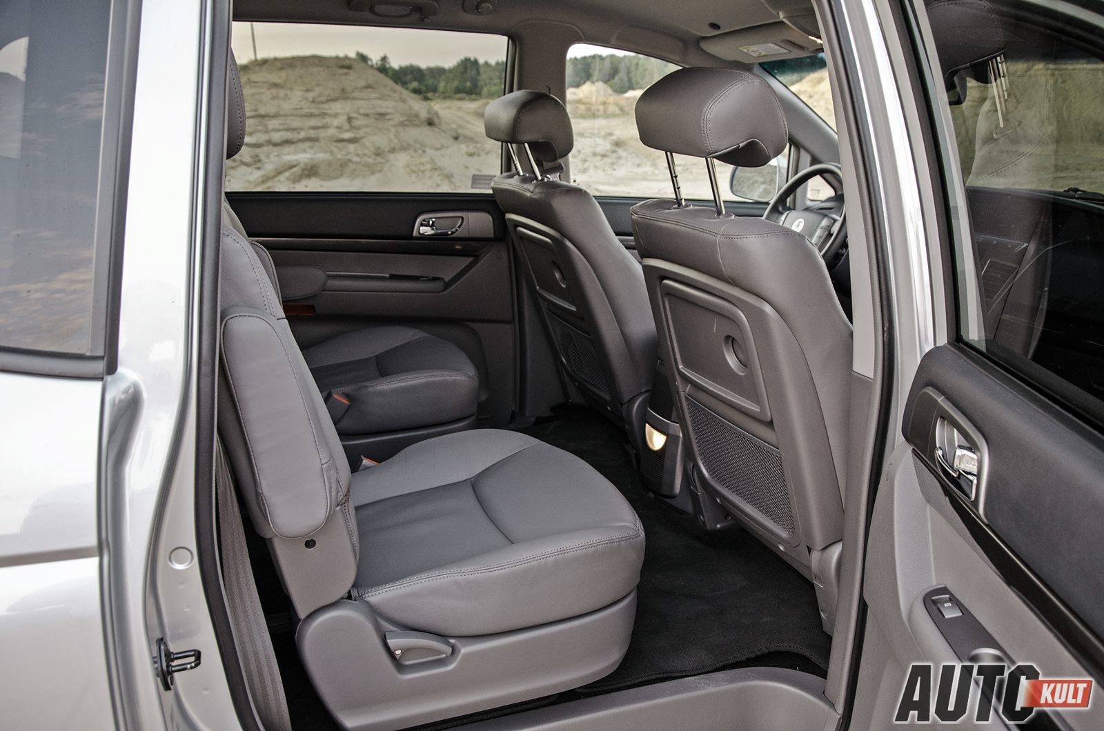 SsangYong Rodius 2,0 Sapphire 4WD AT - test [galeria zdjęć] 22
