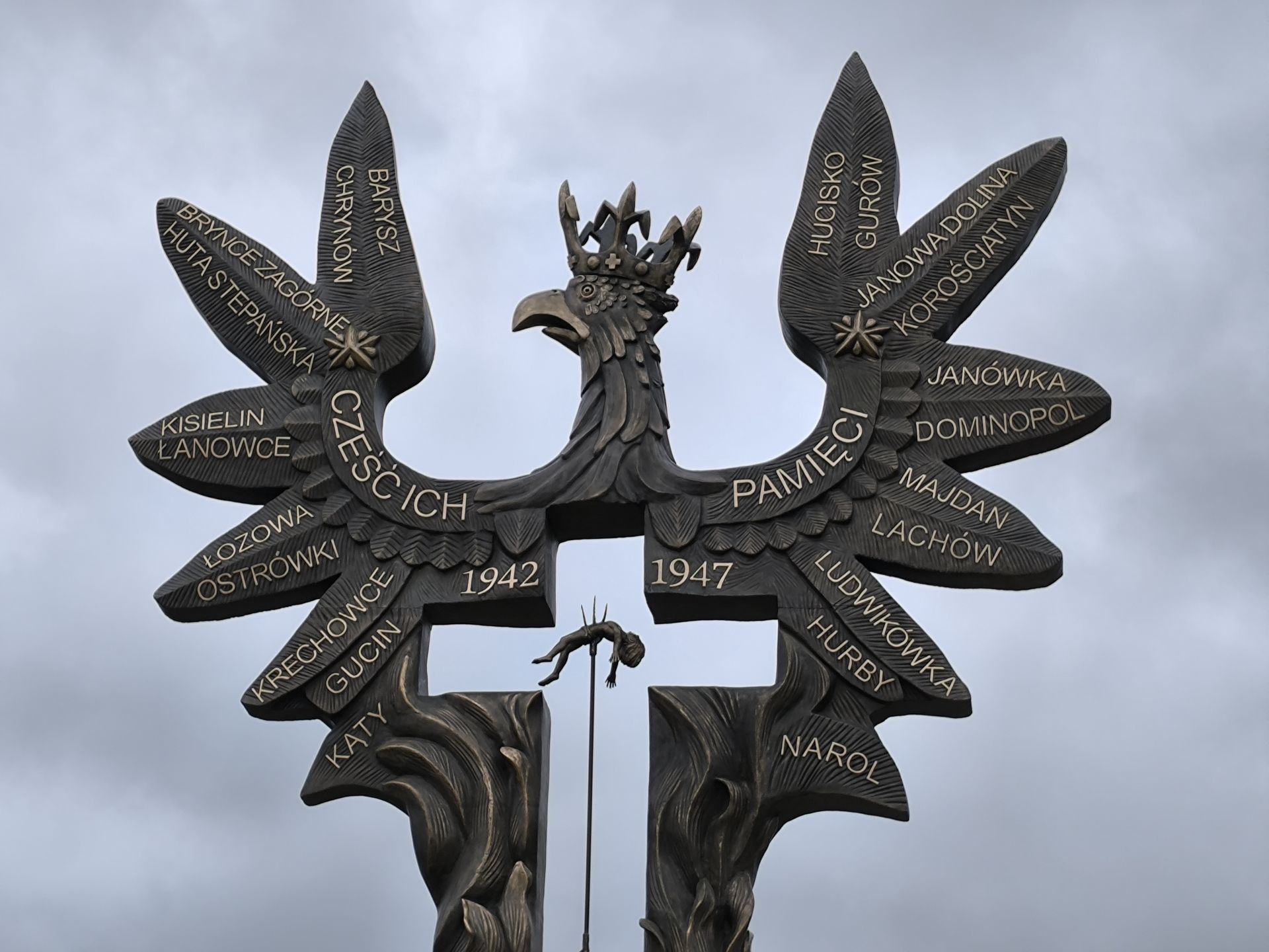 Pomnik "Rzeż wołyńska" w Domastawie