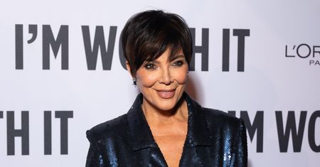 Wydała fortunę na operacje plastyczne. Tak zmieniała się twarz Kris Jenner na przestrzeni lat