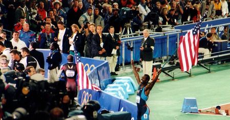 Donovan Bailey czy Michel Johnson?