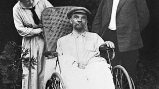 Sparaliżowany Lenin. Choroba ścięła go z nóg