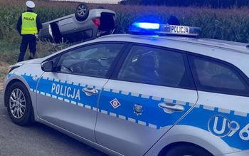 Wysiadł z auta po zderzeniu z ciągnikiem. Doszło do tragedii
