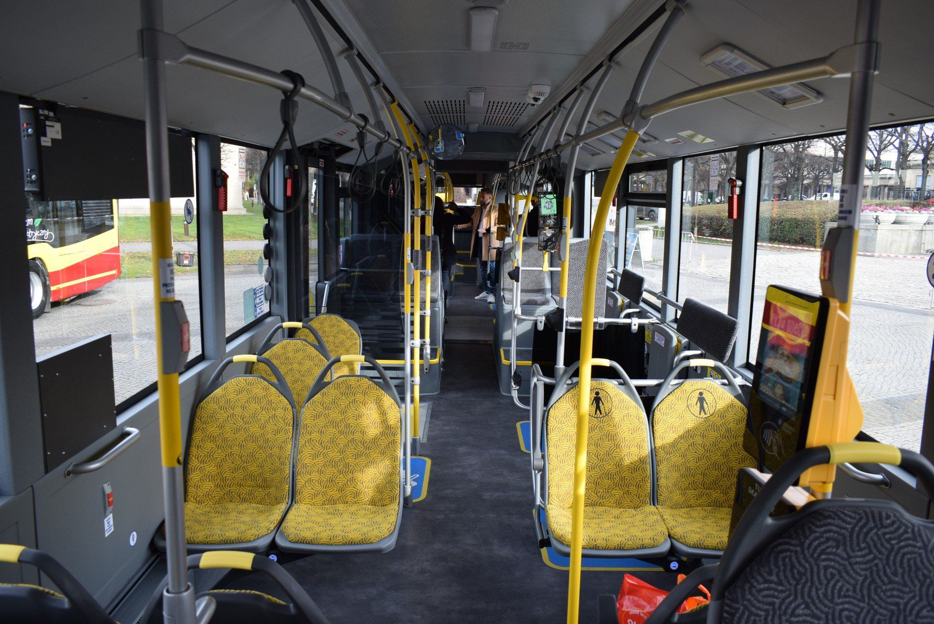 Nowoczesne autobusy połączą aglomerację wrocławską