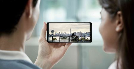 Samsung S10 powrotem do tradycji? Jedna z wersji ma mieć ekran bez zagiętych krawędzi
