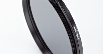 Carl Zeiss idzie w drobnicę (fotograficzną)
