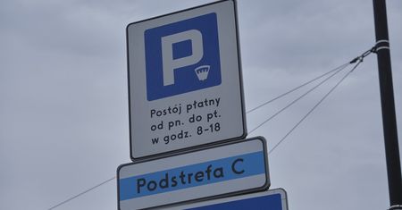 Czy Strefa Płatnego Parkowania się powiększy? Według radnej, tego chcą okoliczni mieszkańcy