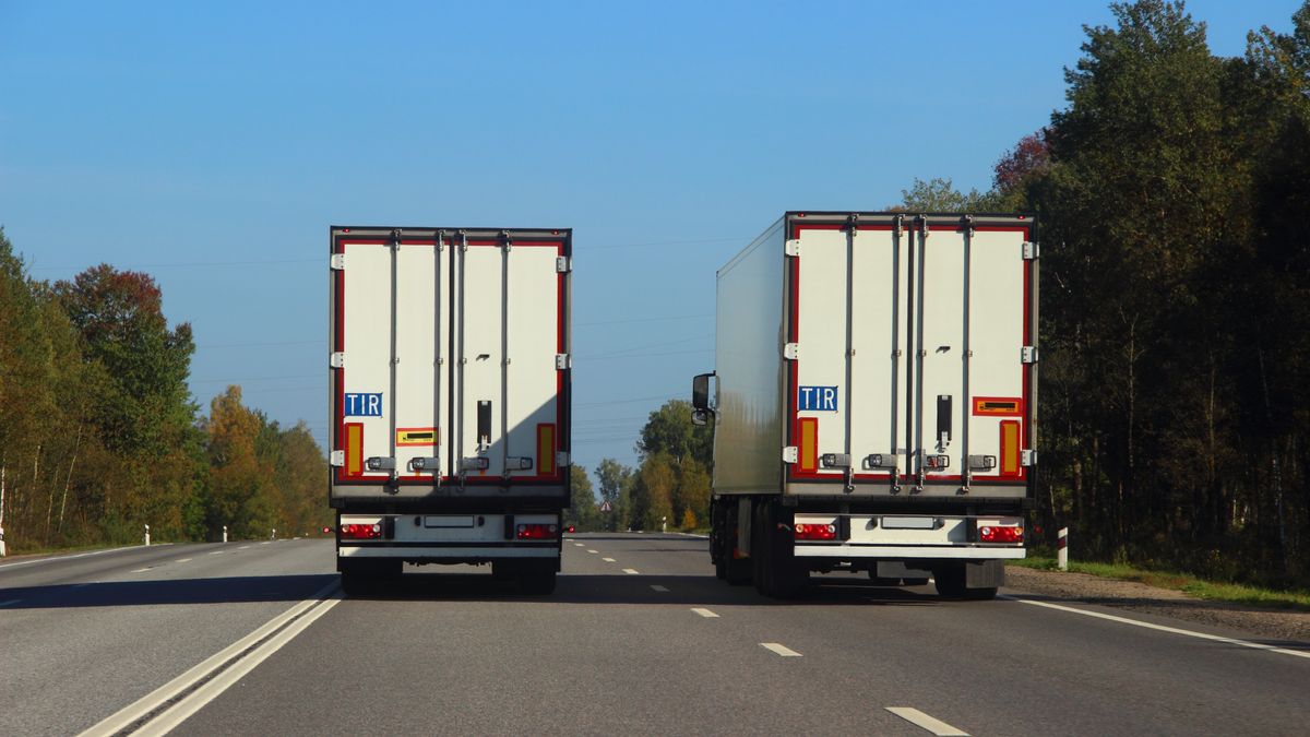 "To prawdziwe tiry grozy". Zatrzymali ponad sto takich ciężarówek