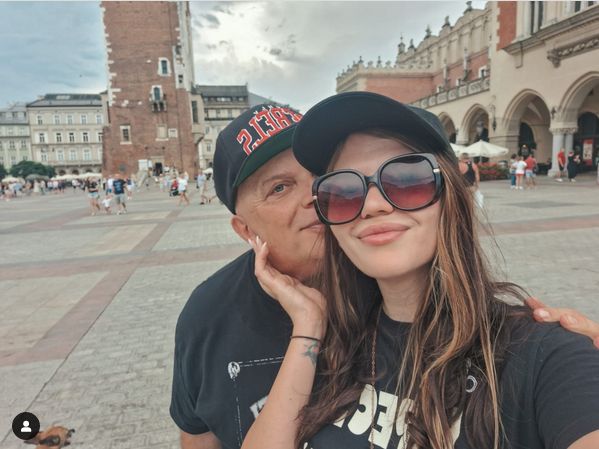 Żona Krzysztofa Skiby pisze o karierze fotomodelki