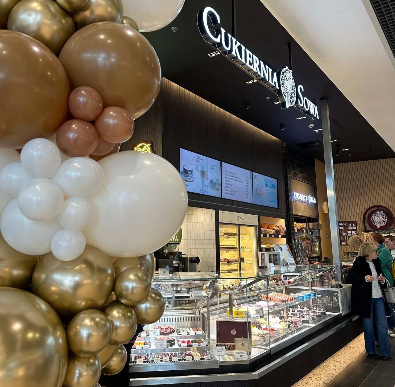 Otwarcie cukierni Sowa