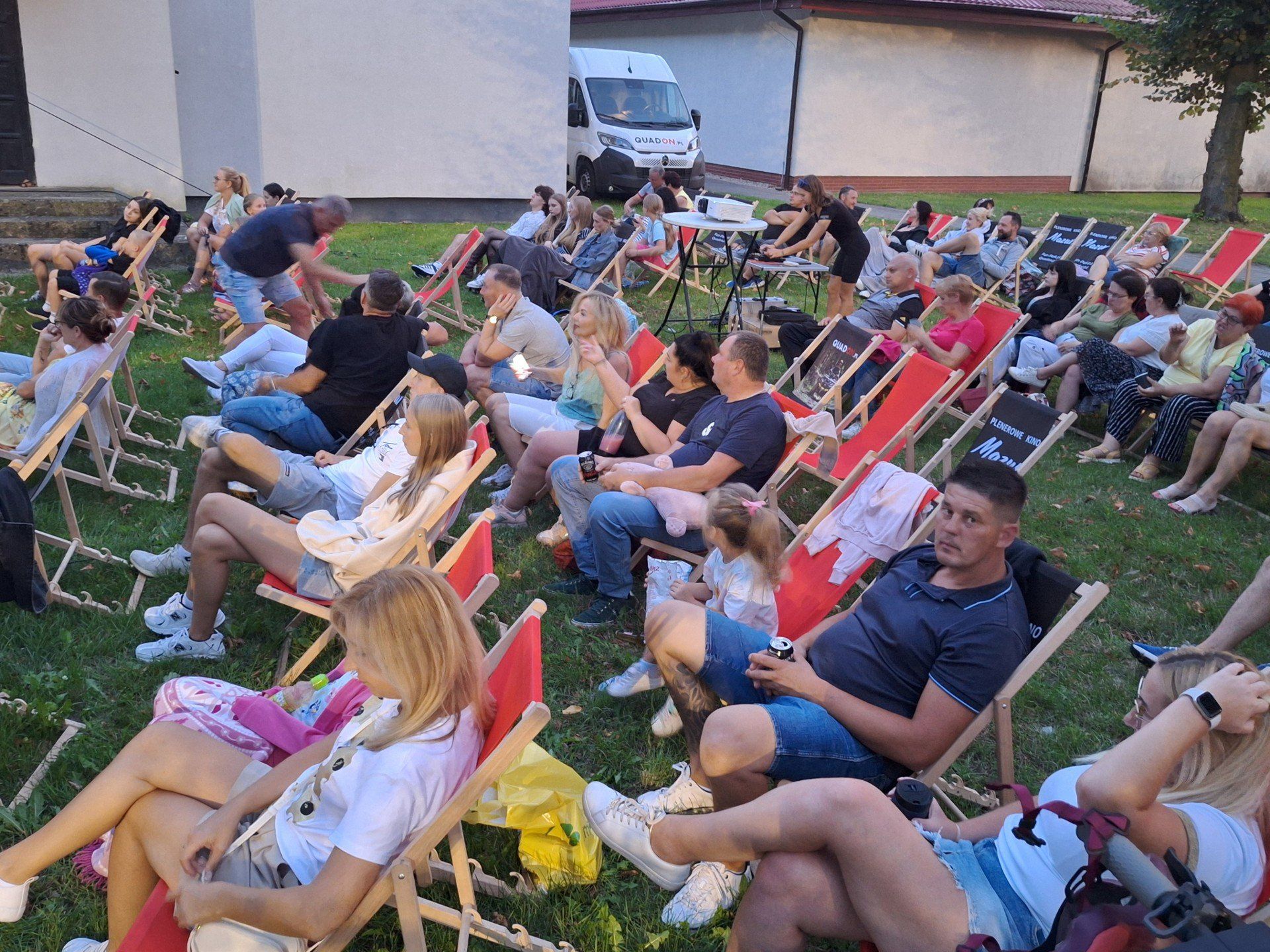 Piknik &#34;Poznaj swojego sąsiada&#34; i kino plenerowe w Łubowie