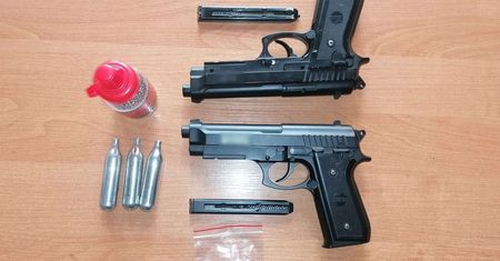 Dla zabawy strzelali w okna. 15- i 16-latek zatrzymani we Wrocławiu