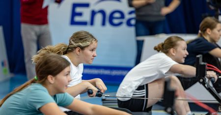 "Pierwszy Krok Wioślarski" wraca. Uczniowie z Komornik powalczą na ergometrach