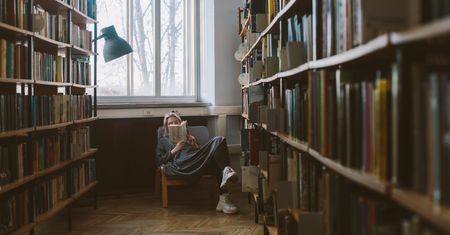63 lata przetrzymywała książkę z biblioteki. Kara?