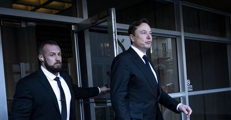 Tesla zwolniła pracowników, którzy chcieli założyć związek zawodowy