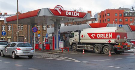 Zmiana hurtowych cen paliw. Jest decyzja giganta