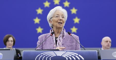 Europa powinna mieć cyfrową walutę? "Pomoże bronić jej suwerenności"