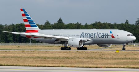 Awantura w samolocie American Airlines. Stewardessa broniła kokpitu dzbankiem