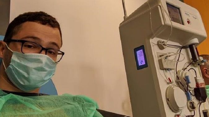 Regionalne Centra Krwiodawstwa apelują do ozdrowieńców o oddawanie osocza. Braki go w całym kraju