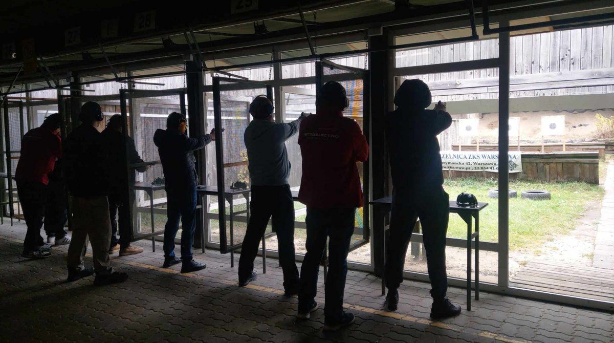 Warszawa: Huk strzałów nie daje żyć mieszkańcom. Mają dość