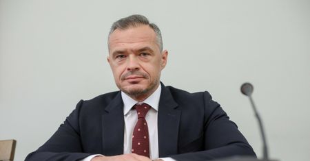 Będzie pierwszy wyrok w sprawie "grupy Nowaka". Były szef "GROM-u" poszedł na ugodę