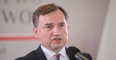 Zbigniew Ziobro o sprawie Waldemara Żurka. "Nie wiem, czy chce zakneblować byłą żonę"