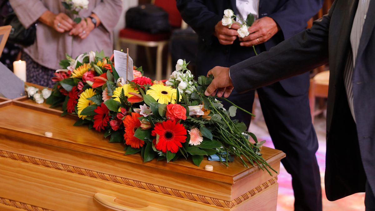 wzrośnie kwota zasiłku pogrzebowego. Tak, jak zapowiedział nowy rząd