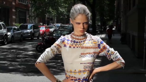 Pierwsza modowa sesja aparatu ostrzącego po [wideo] 1