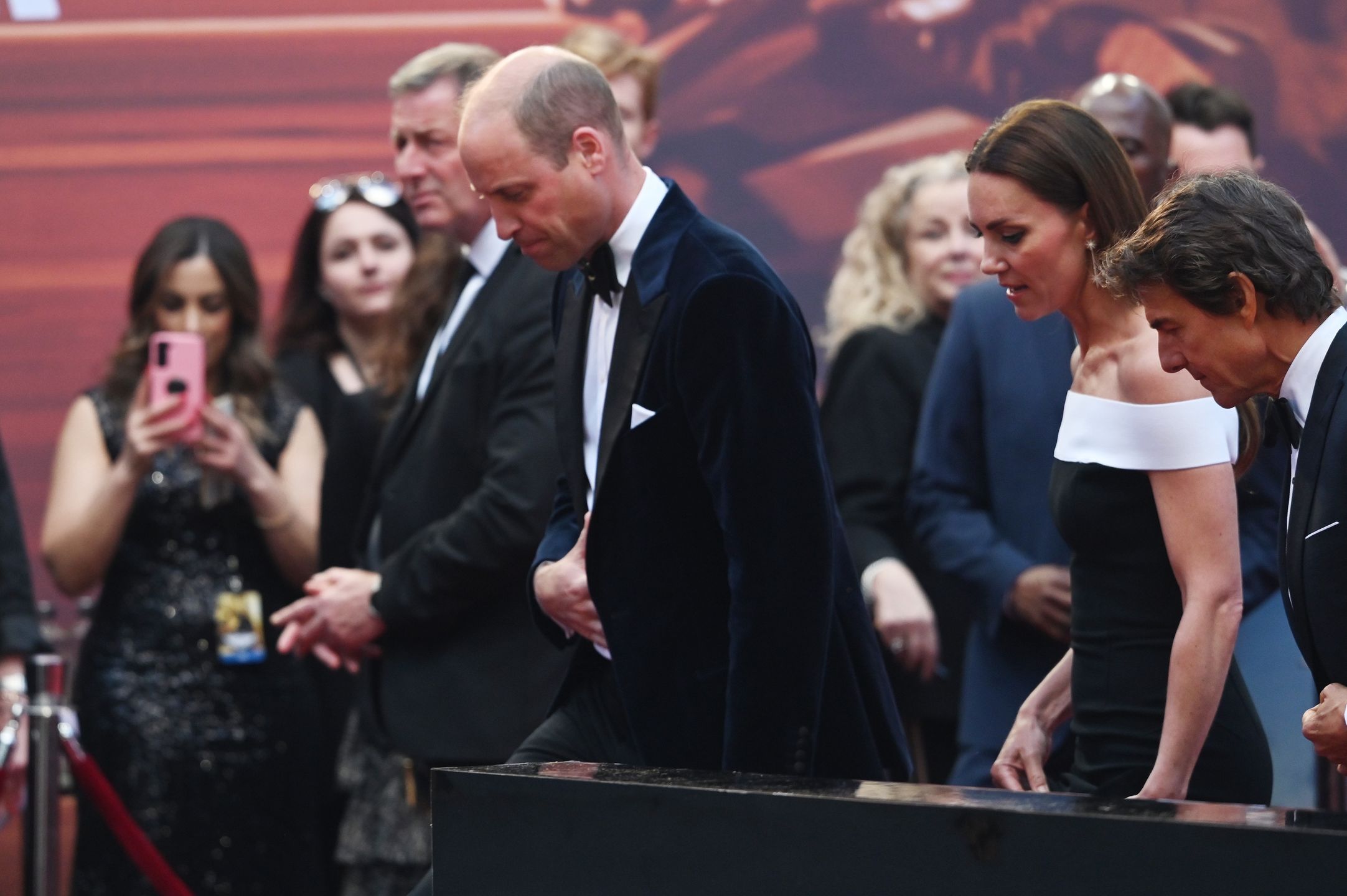 Kate i William wtapiają się w tłum znamienitych gości na premierze "Top Gun: Maverick". Zrobili wrażenie? 
