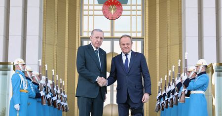 Tusk prosi Erdogana o pomoc. "Polska może pokazać swoje znaczenie"