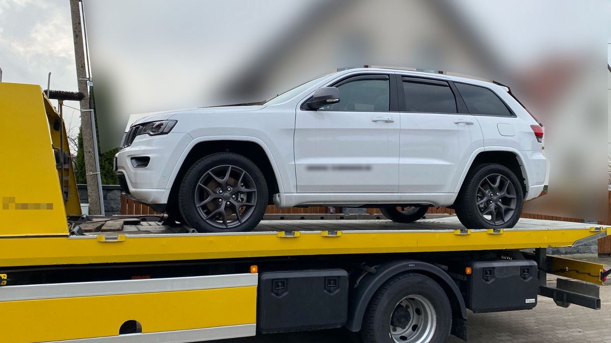 Laweta zabrała samochód