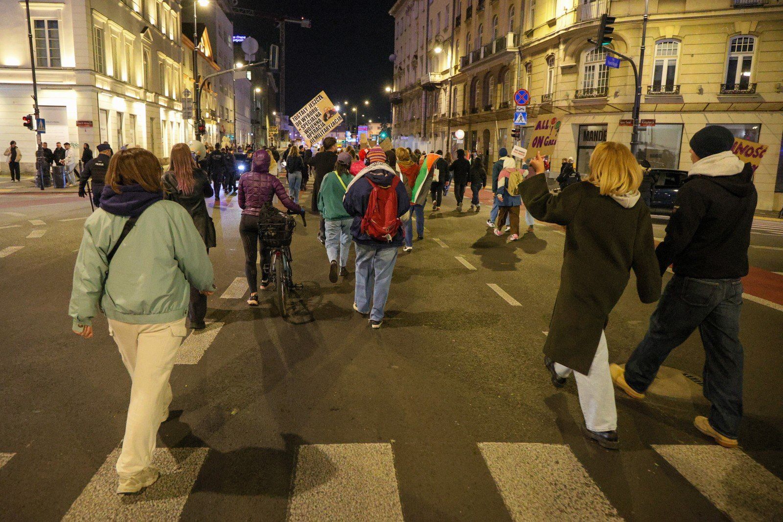 Manifestacja pod Ministerstwem Spraw Zagranicznych