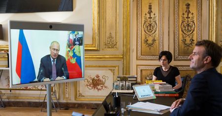 Macron rozmawiał z prezydentem Rosji. Kolejne kłamstwa Putina