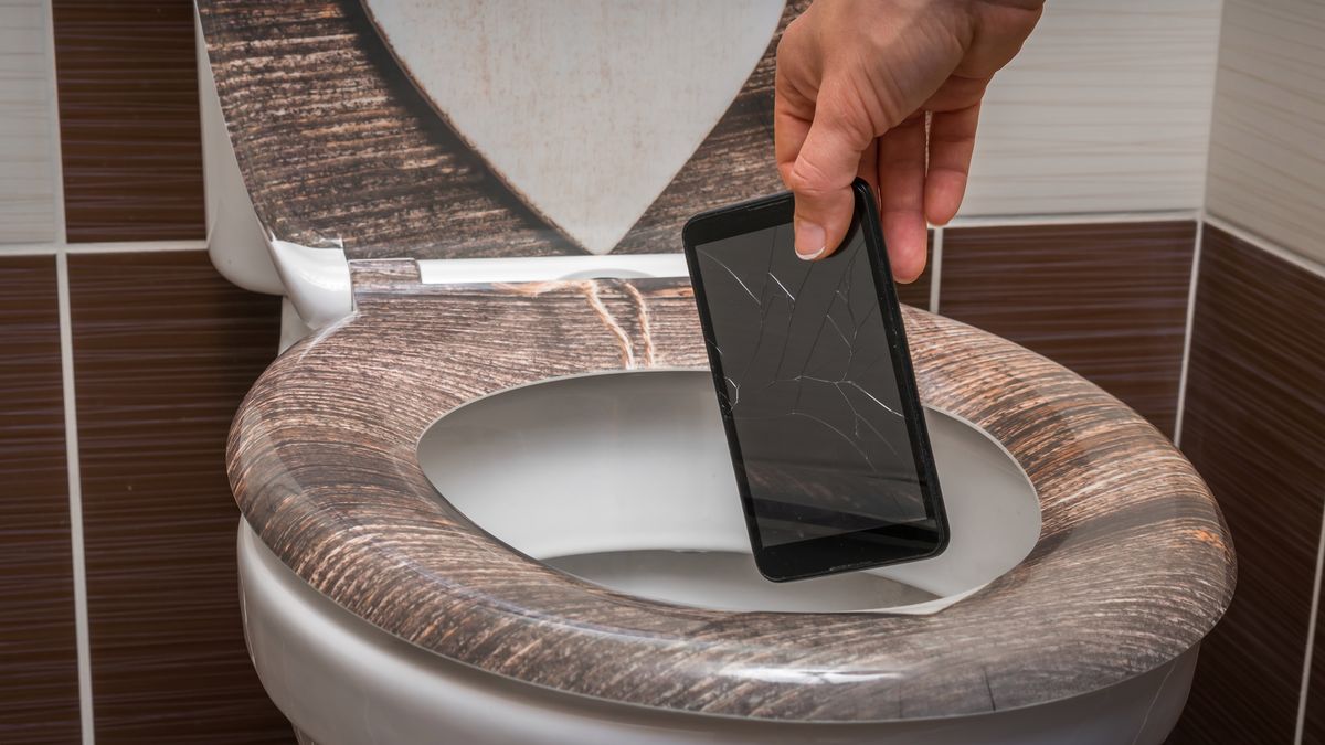 Jak wygląda naprawa zalanego telefonu? Rozmawiamy z serwisantem, który zajmuje się tym na co dzień 1